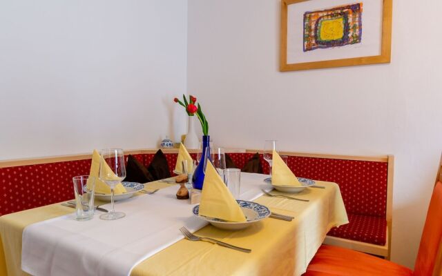 Spacious Holiday Home In Niedernsill With Garden