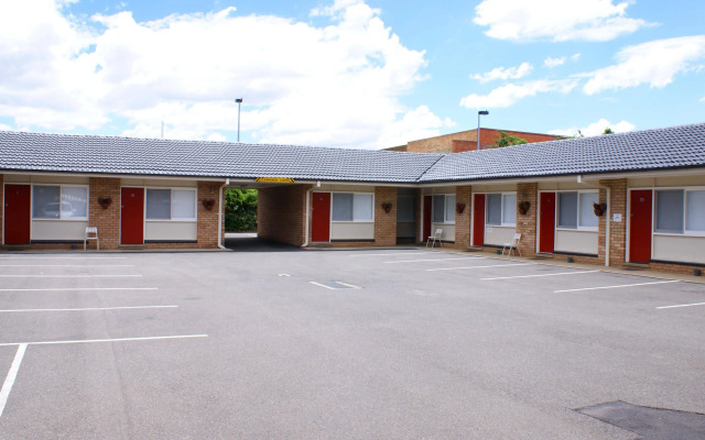 Country Lodge Motor Inn