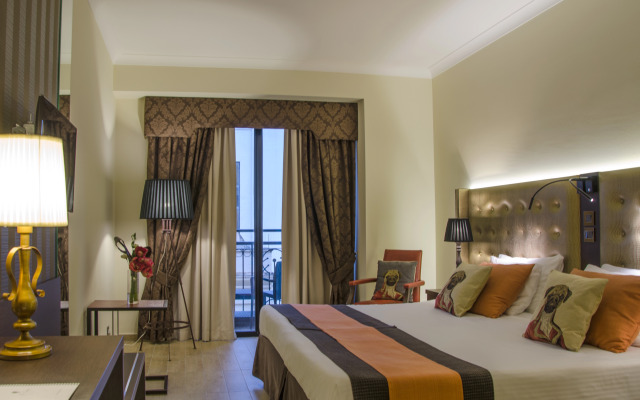 AX The Victoria Hotel