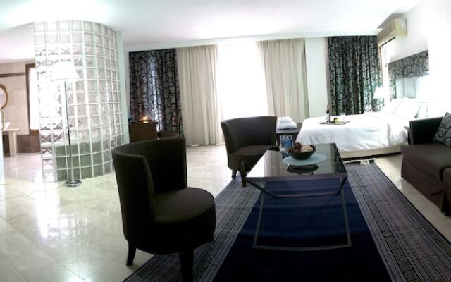 Veltsi Hotel