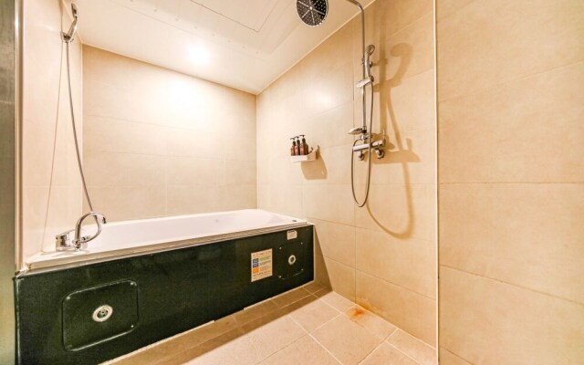Changwon Myeongseo-dong Hotel Bucks