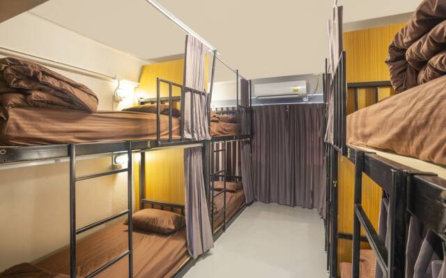 OYO 723 Lamphun Hostel