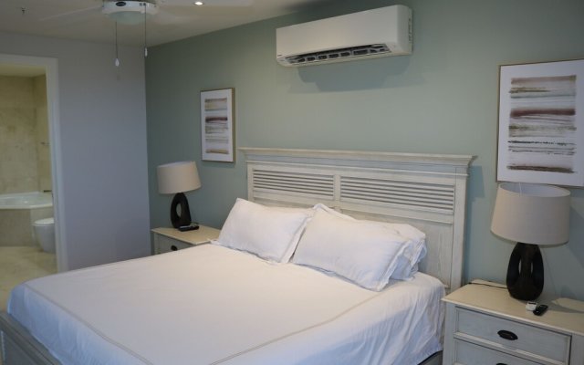 12H Spacious 1 Bedroom in Oceanfront Resort