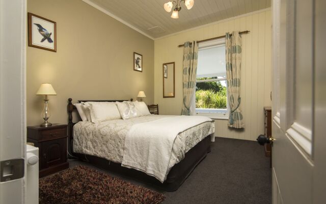 Sennen House