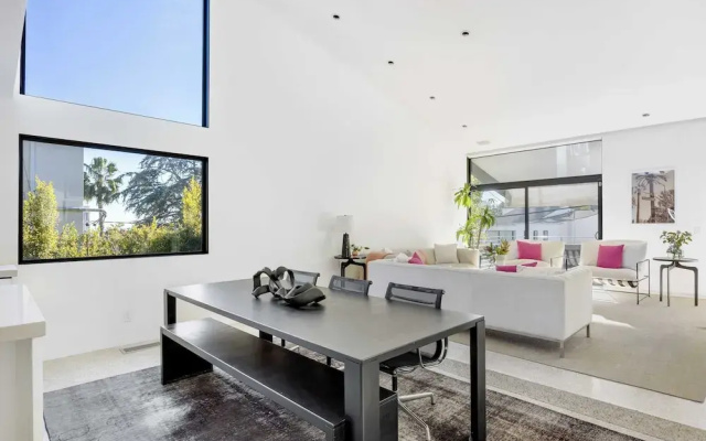 Kings Road West Hollywood Luxury Pool, Views, Firepit, Modern Design