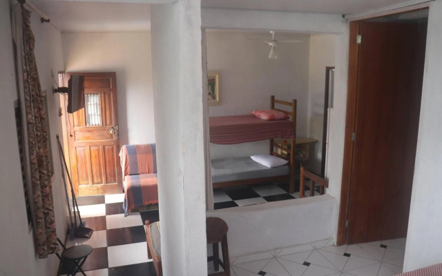 Casa dos Rocha em Ubatuba - Kitnet Preta