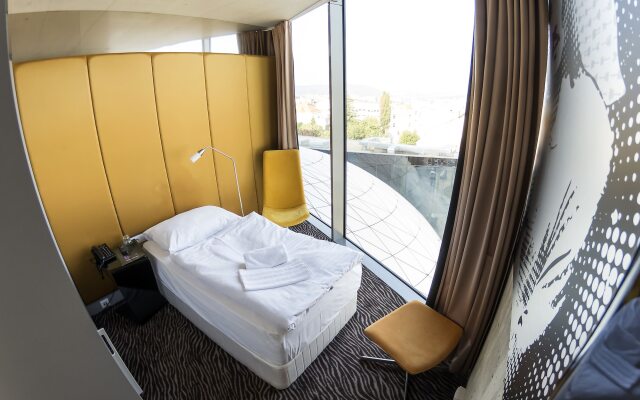 Sono Hotel