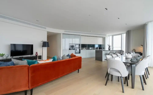 Stylish Three-bedroom Apartment in Canary Wharf