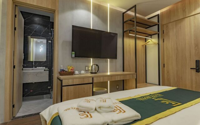 The Elite Hotel