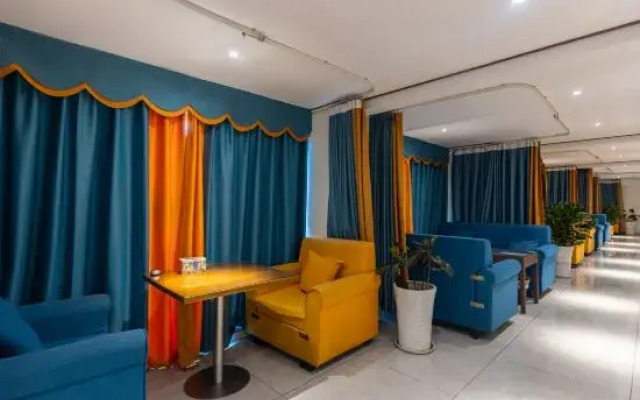 Chaoman Hotel (Suining Gymnasium Wanda Branch)