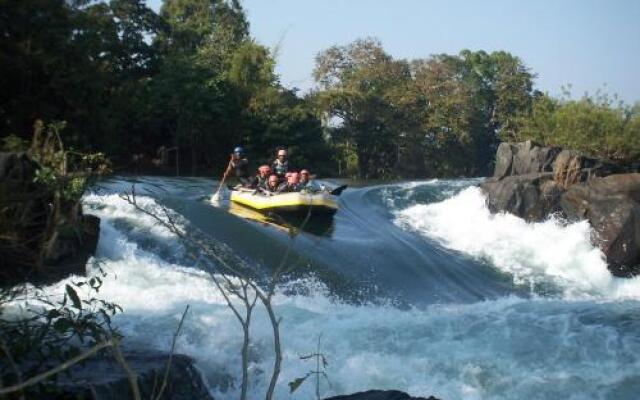 Bison River Resort