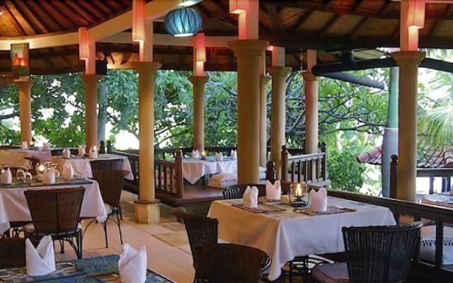 Blue Moon Villas