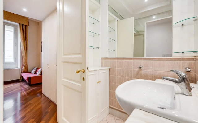 Trevi Fountain Apartments