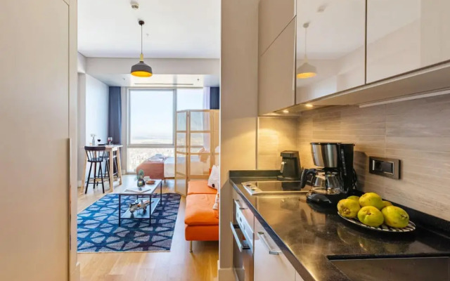 Studio Flat With Panoramic City View in Atasehir
