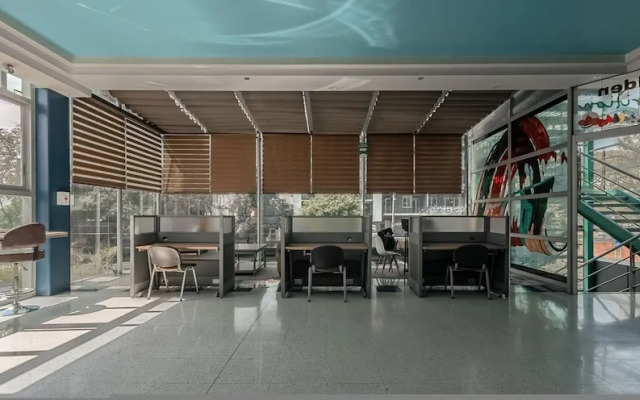 Low bed Mixed Shared Room