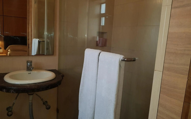 Roland Hotel