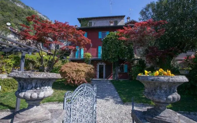 Ossuccio Fronte Isola