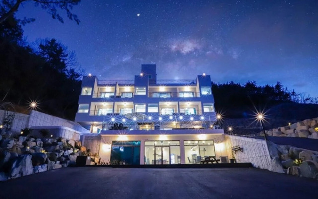Yeosu Lamer Pension