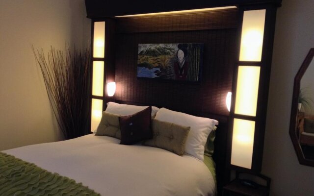 Le Manoir du Rocher B & B