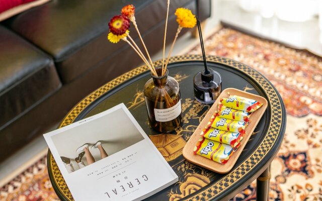 Locals Boutique Apartment Huafa Plaza 25