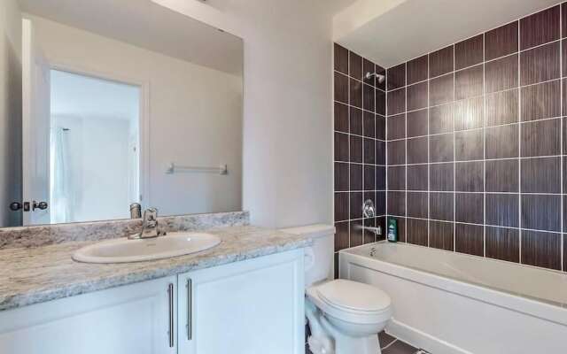 Elegant 3-bedroom House - Bowmanville