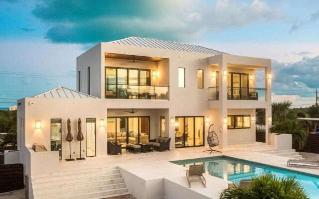 Spectacular Villa- Private Pool, Luxurious Extras