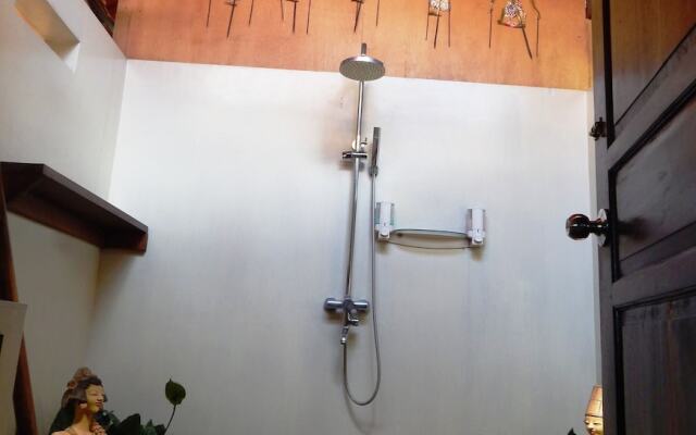 Alamanda Villa's Rooms & Adventure
