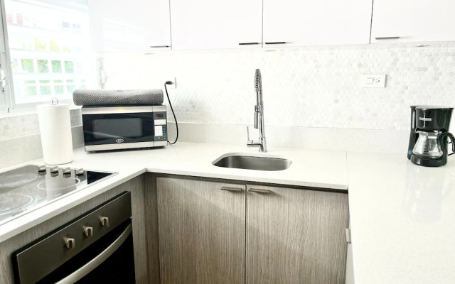 Concierge Services Walk to Beaches Restaurants