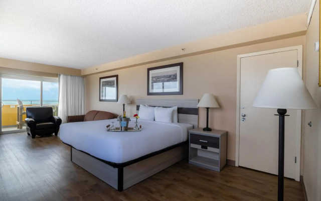 Emerald Beach Hotel
