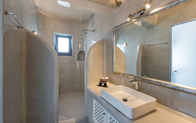 Pegasus Suites & Spa