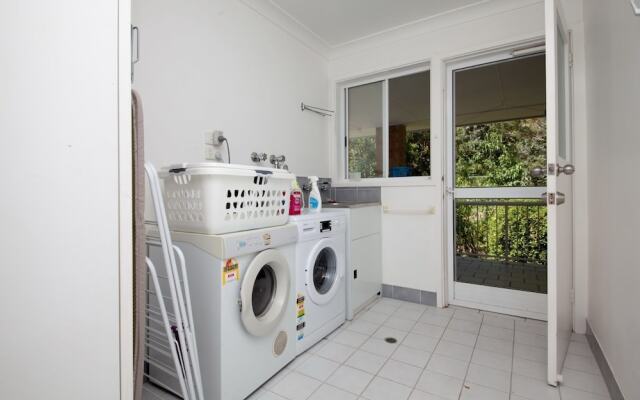 Sandy Point Road, 151