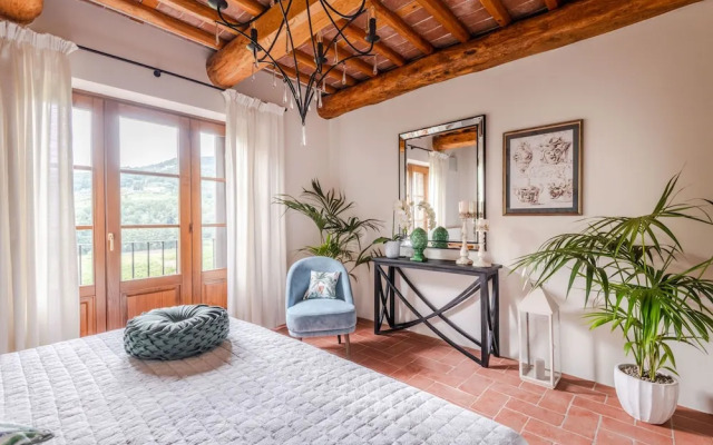 Valle del Sole Winery Farmhouse