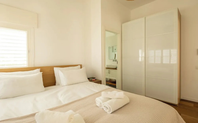 Rustic Charm Tel Aviv CTR by Sea N' Rent