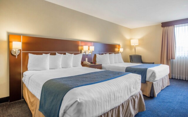 Quality Inn & Suites Brossard