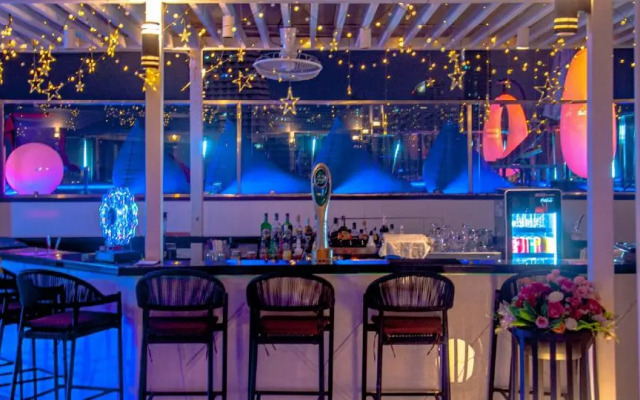 Ht9 Hotel