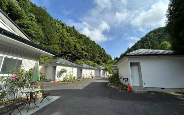 Hotel Takao Asile
