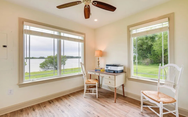 Waterfront Maryland Vacation Home: Private Beach!