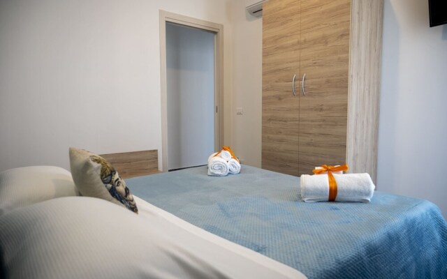 Zircone Apartment On Sea Shore