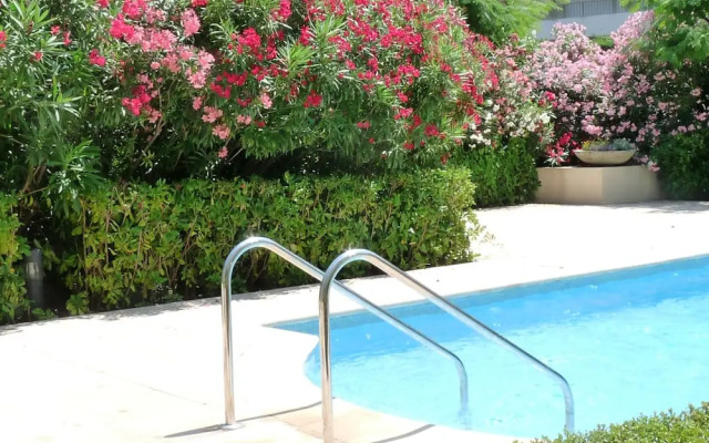 Apartment 1 bedroom in residence Golden Gate Cannes - France