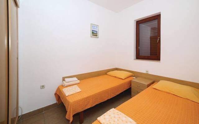 Vik - 60 m From the sea - A2