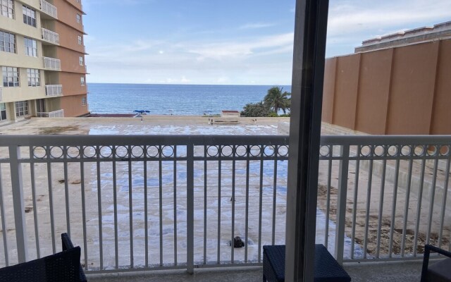 Aventura BeachFront Hotel Condos