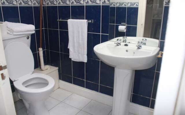 No 13 Townhouse