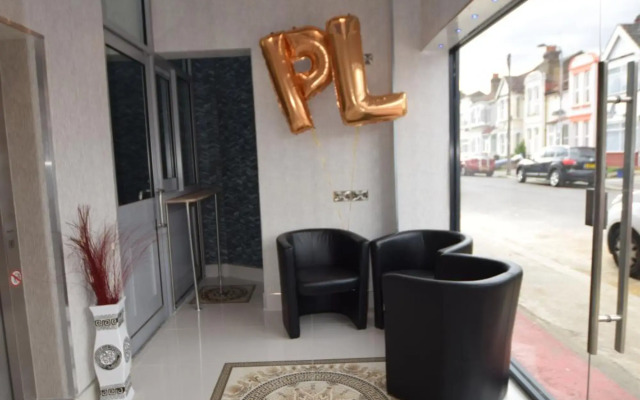 PremierLux Serviced Apartments