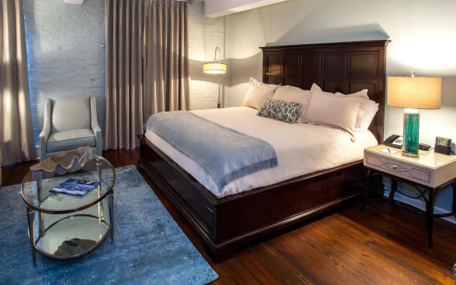 Olde Harbour Inn, Historic Inns of Savannah.