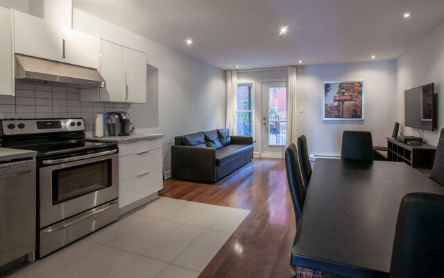 3 bedrooms 2 bathrooms Mont-Royal Apartment by Lux Montreal Vacations Rentals