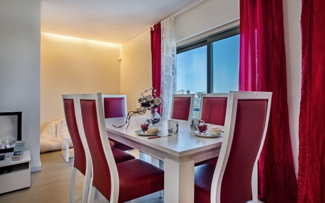Lux Residence by MarsAlgarve