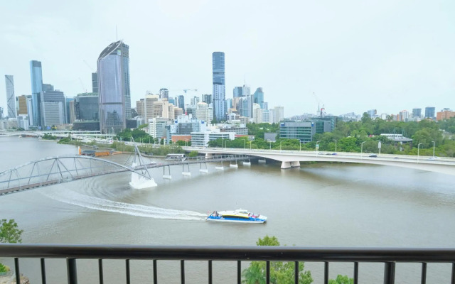 River Plaza Apartments