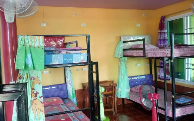 Rueangsrisiri Guesthouse 2