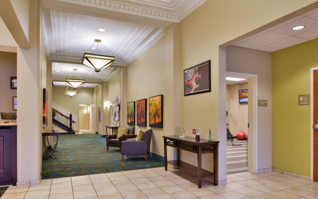 Candlewood Suites Terre Haute by IHG