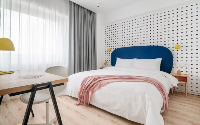 Stey 798 Art Zone Hotel